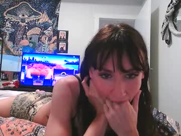 verynaughtynina